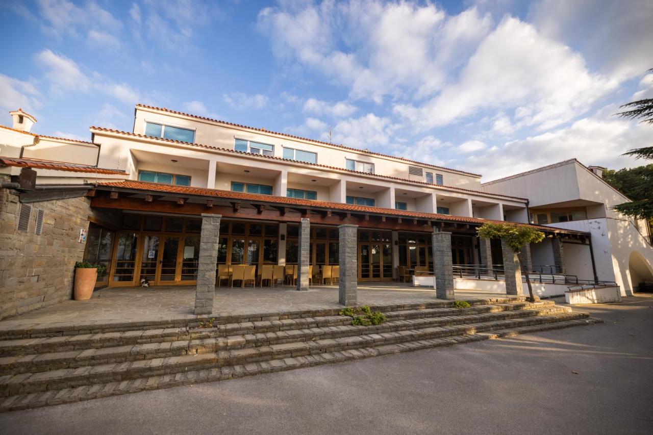 Depandansa Bor** Hotel Ankaran Exterior photo